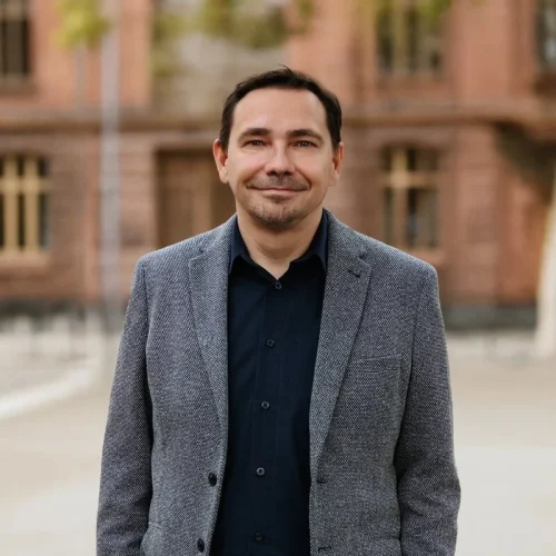 Daniel Erbe, Geschäftsführer der LECTOR Sprachschule am Standort Völklingen